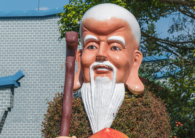 Ancient Chinese god of love and marriage Yue Lao