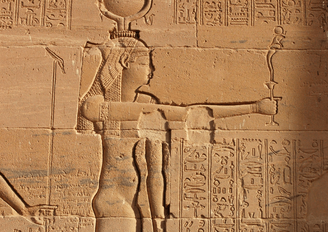 Statue of the egyptian goddess of magic and healing isis