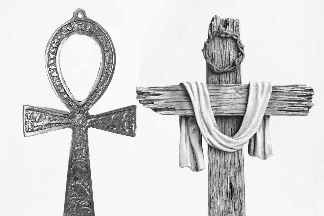 Ankh vs Cross