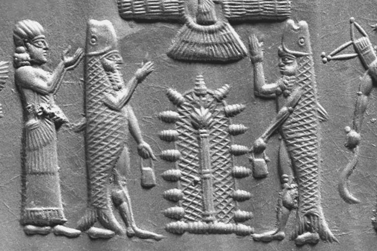 Apkallu fish man relief