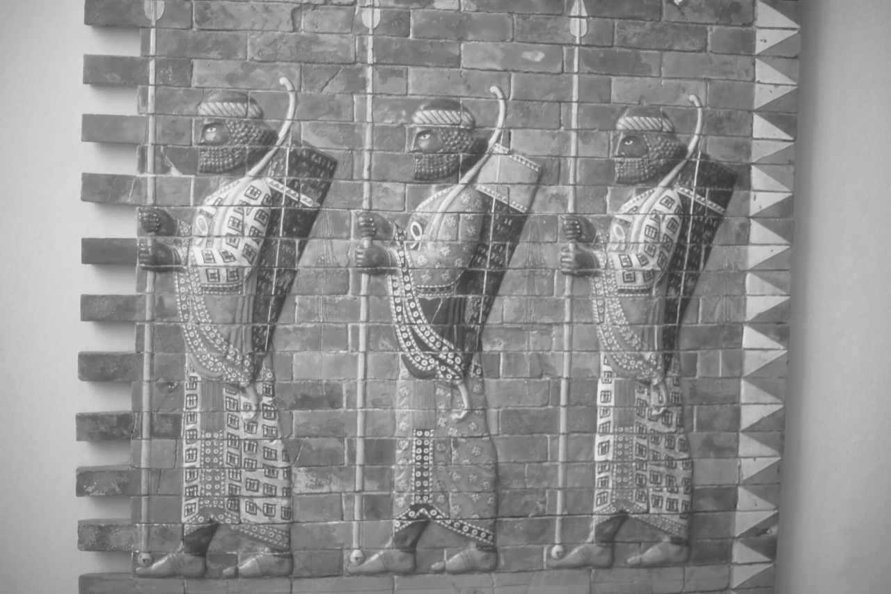 Babylonian archer clothing