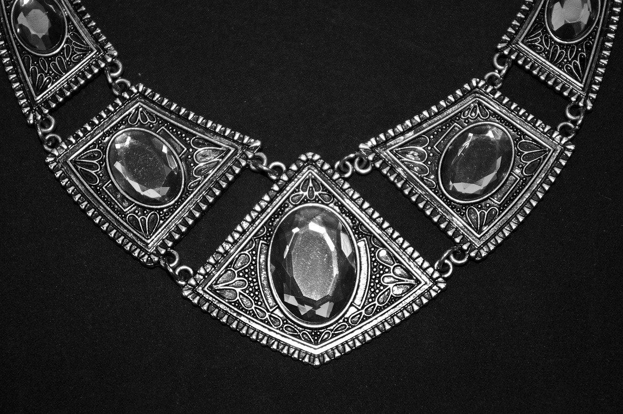 Egyptian neckles