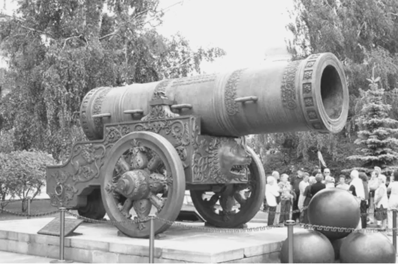 Enormous Ottoman cannon