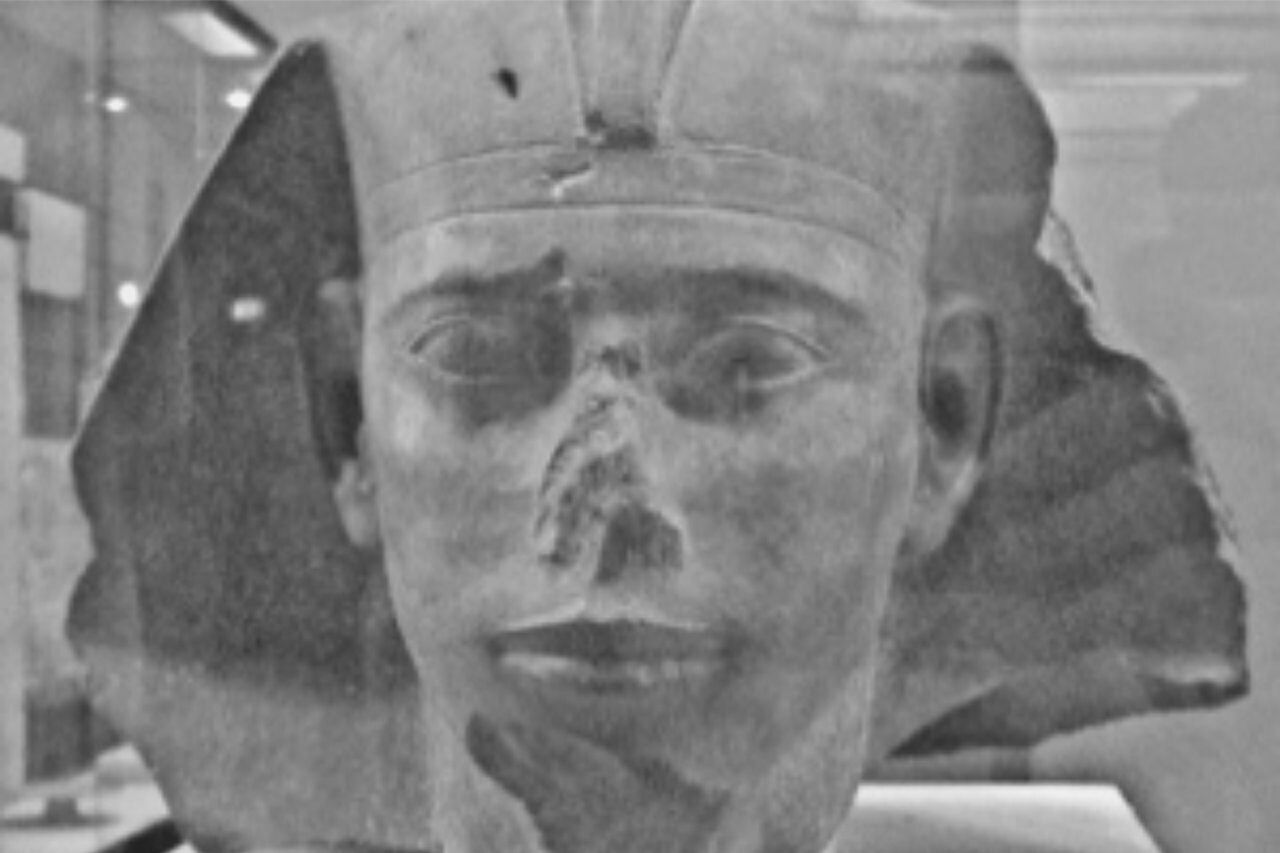 King Djedefre's statue