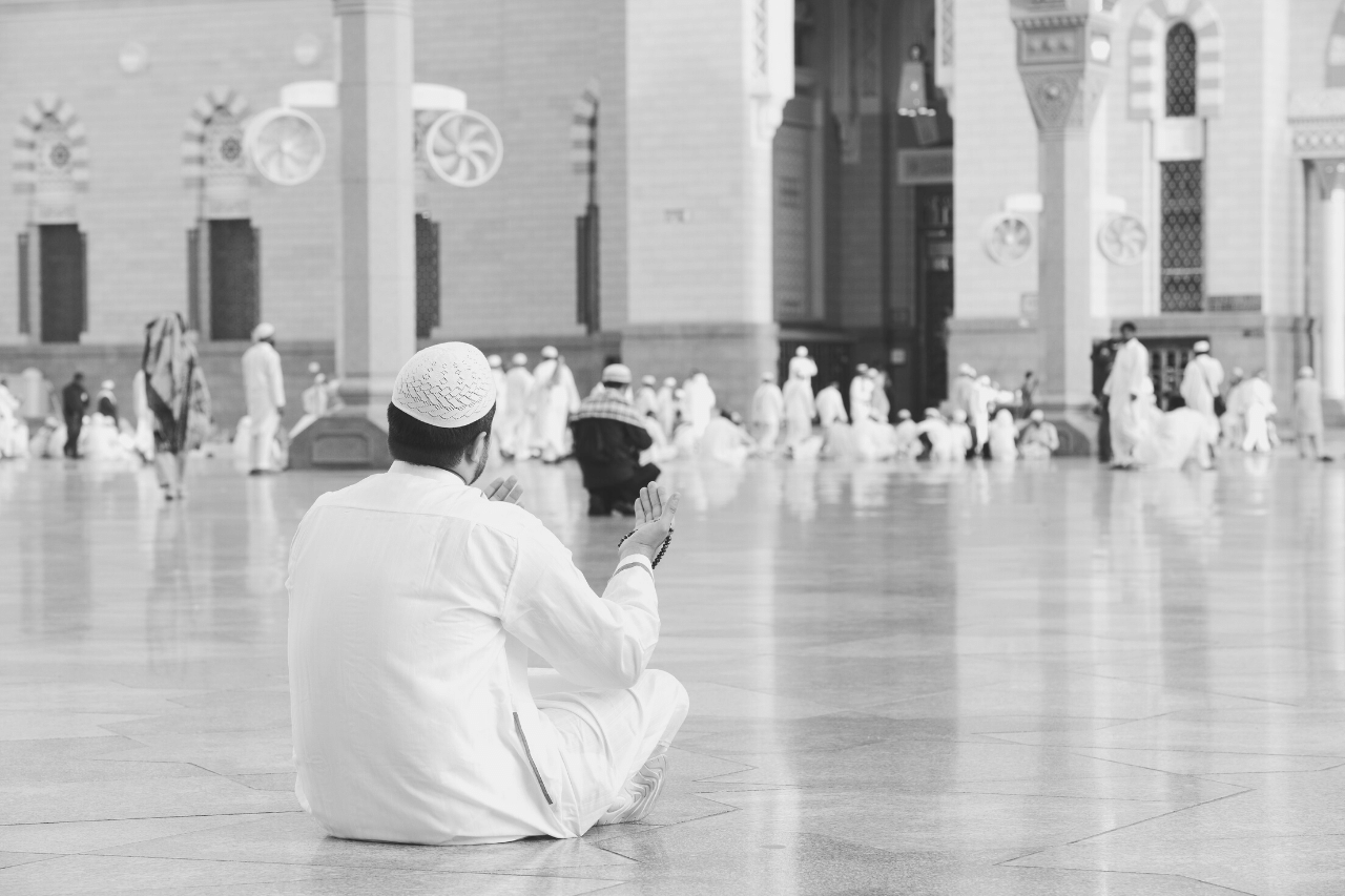 Muslims that follow Sunni Islam