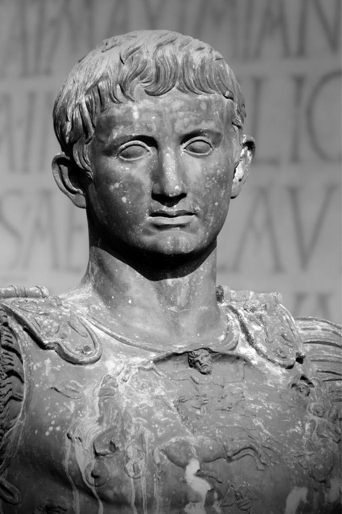 Octavian Augustus statue