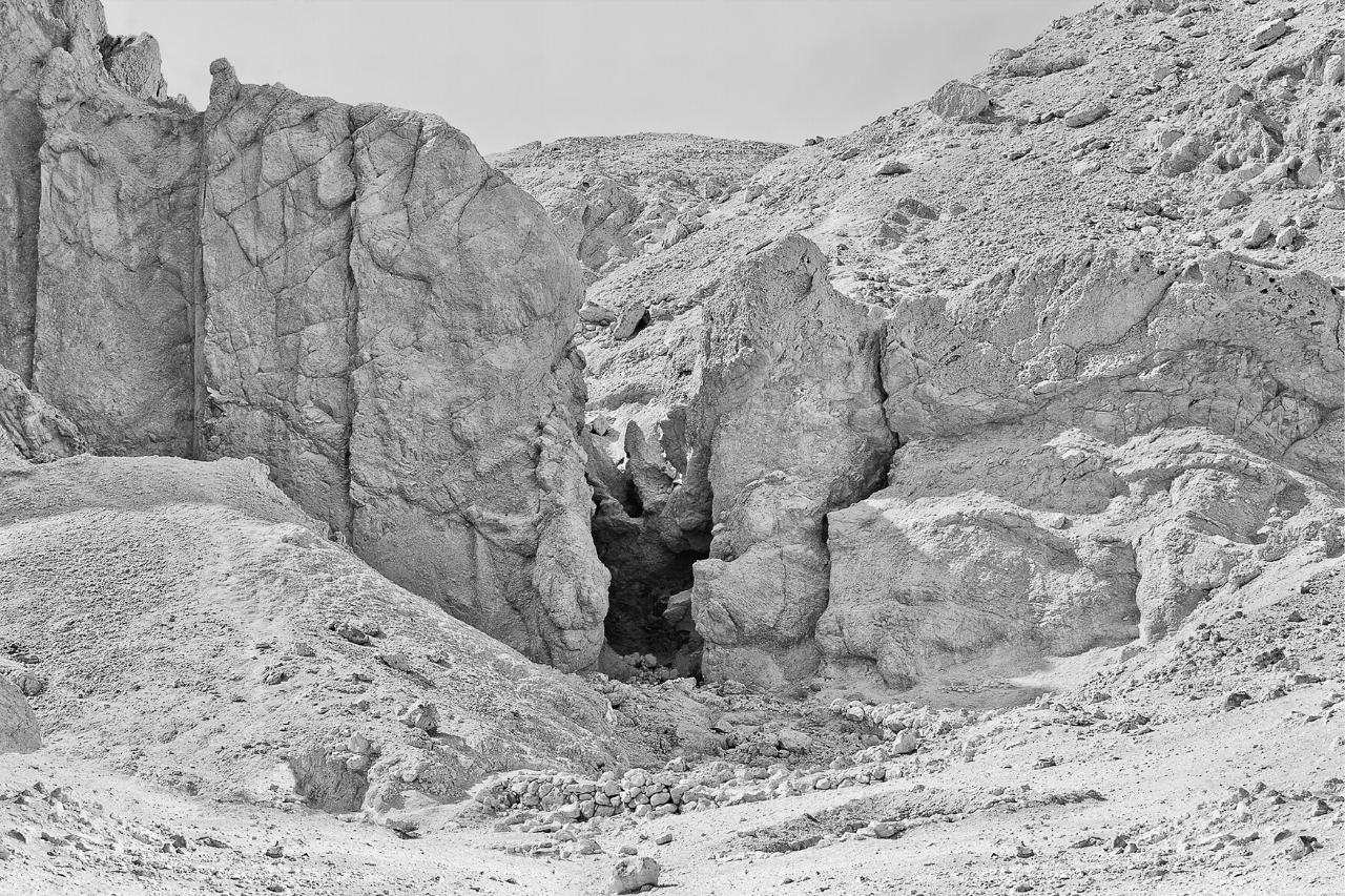 Valley of the Queens: A Graveyard of Female Egyptian Royalties