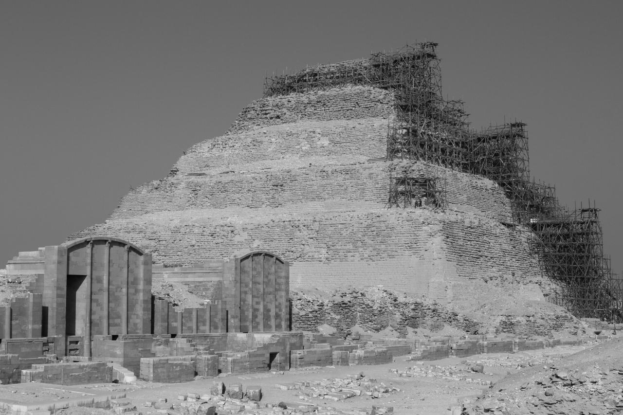 What is Saqqara pyramid